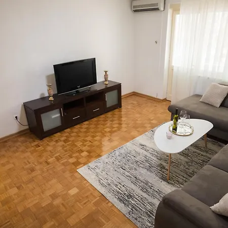 Apartment Naomi Mostar